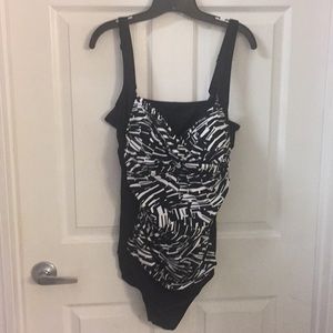 delta burke one piece bathing suits